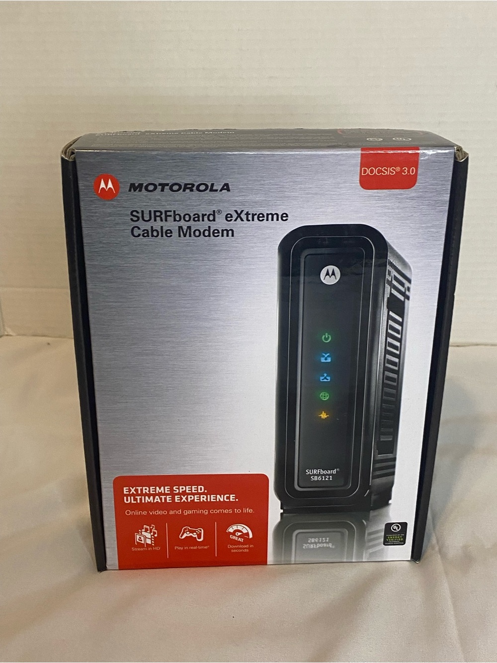 Motorola SURFboard eXtreme Cable Modem in Black and Silver